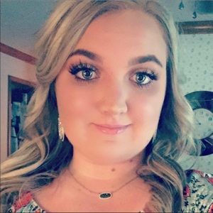 Meet your Posher, Lacy